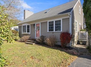 59 Spice Bush Trl, Narragansett, RI 02882
