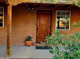 1012 Ortega Rd NW, Los Ranchos De Albuquerque, NM 87114