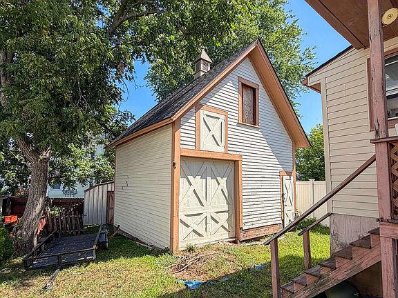 4th image of 256 Lowell Street