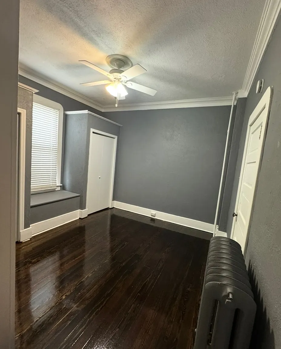 3 bed, 1600 sqft, $2,000 — Photo 2