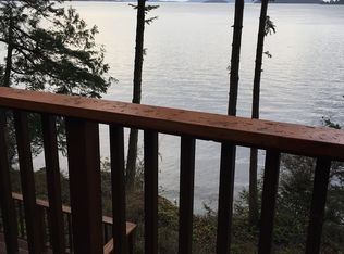 451 Point Caution Dr, Friday Harbor, WA 98250