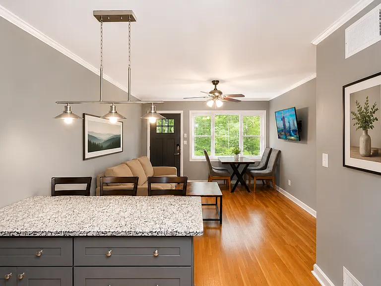 1272 Woodland Ave NE — Photo 1