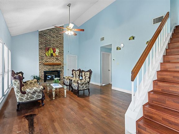 5th image of 2613 Nova Dr
