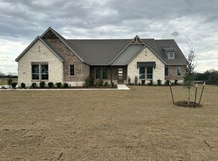 385 Cobb Rd, Leonard, TX 75452