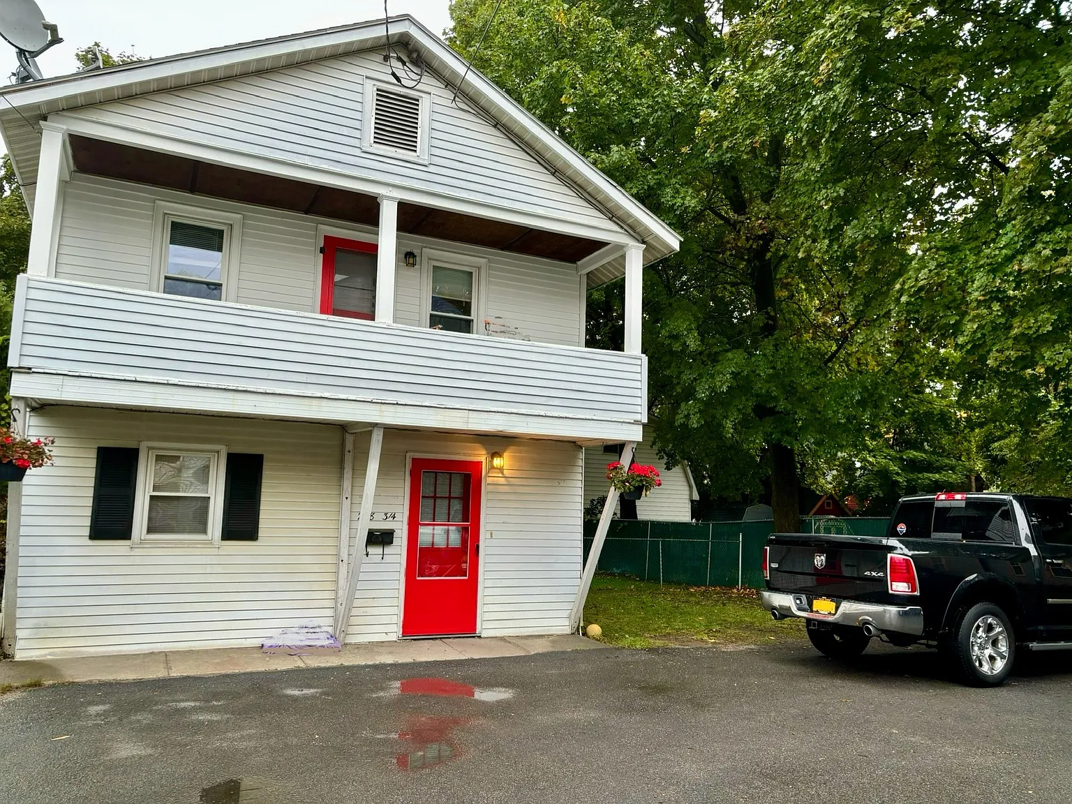 3 bed, 1100 sqft, $2,500 — Photo 4