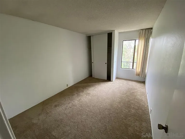 4354 Vision Dr — Photo 13
