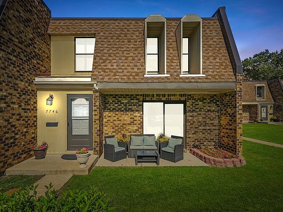 2nd image of 7746 Woodward Ave