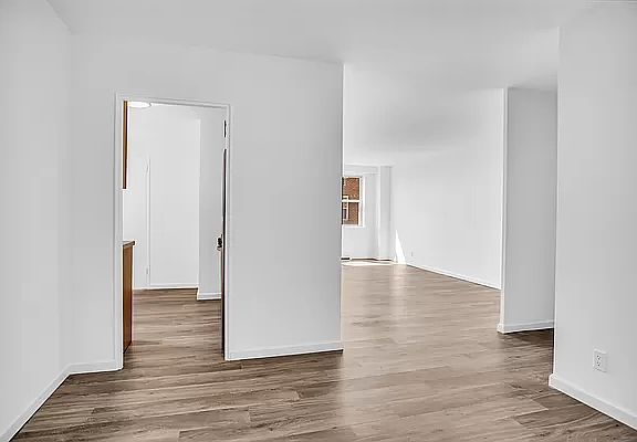 5th image of 5800 Arlington Ave APT 11F