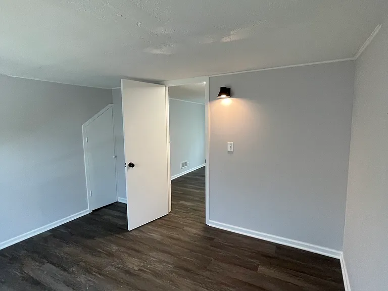 550 S Arlington Ave — Photo 20