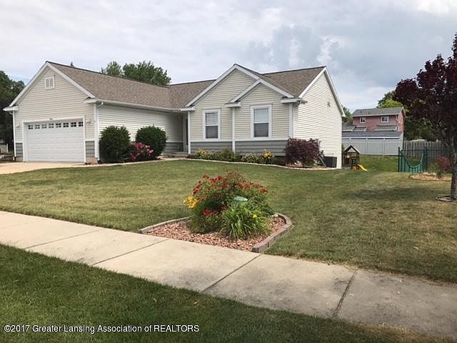 1st image of 945 Franklin Farm Dr