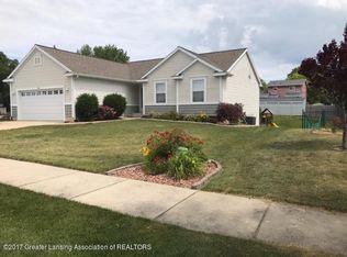 945 Franklin Farm Dr, Mason, MI 48854