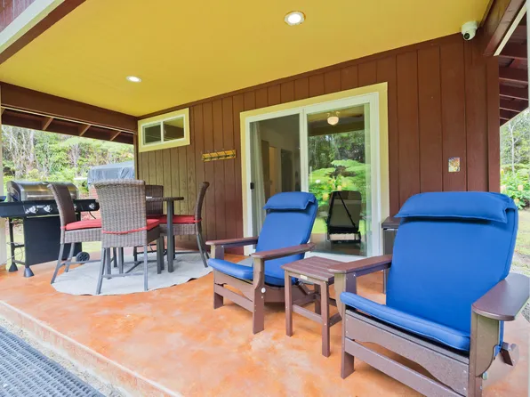 11-3785 1st St, Volcano, HI 96785