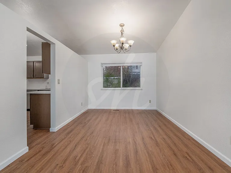 2630 Maroon Bells Ave — Photo 6