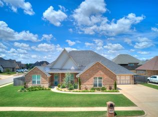 3125 Mackenzie Ave, Edmond, OK 73013