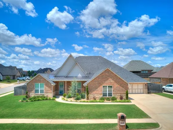 3125 Mackenzie Ave, Edmond, OK 73013