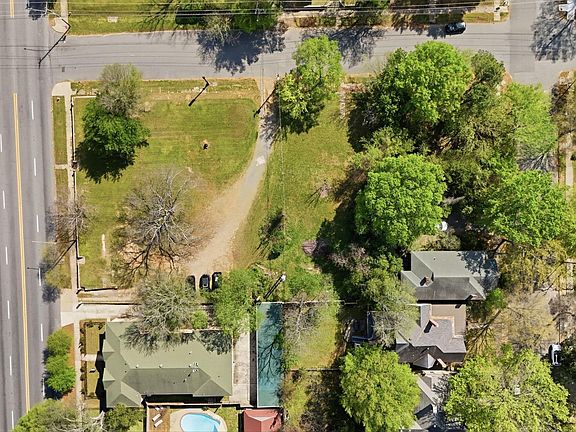 2nd image of 0 W 15th St
