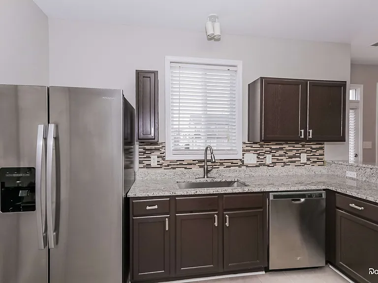 12834 Beddingfield Dr — Photo 3