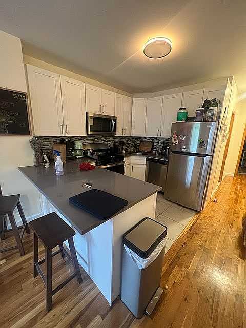 1st image of 33 Garnet St APT 3