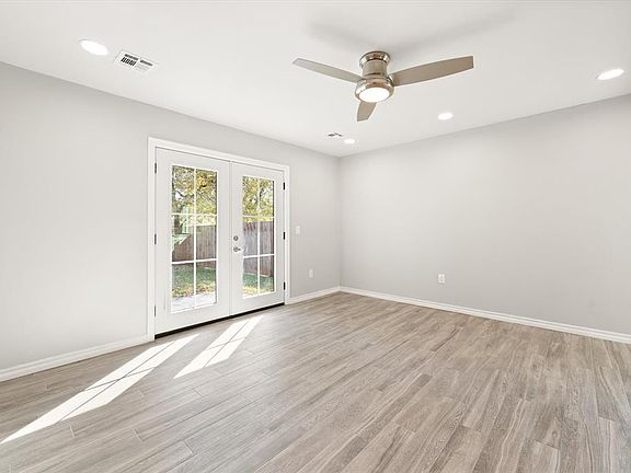 4th image of 604 Willow Ridge Pl