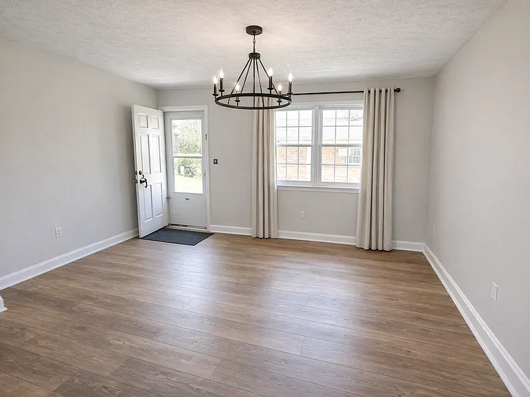 101 Fleetwood Dr #D — Photo 6