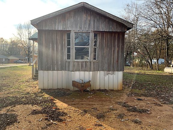 2nd image of 302 8th Ave