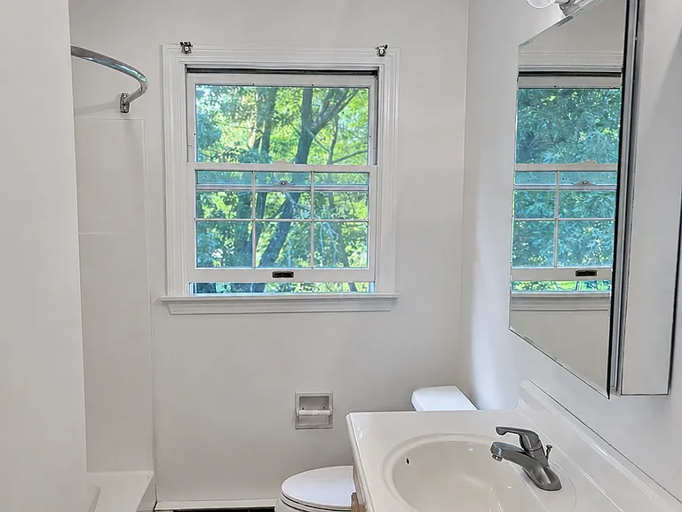 89 Lancaster Ave #B — Photo 11