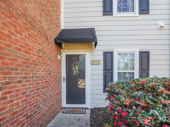 9208 Kings Canyon Dr, Charlotte, NC 28210
