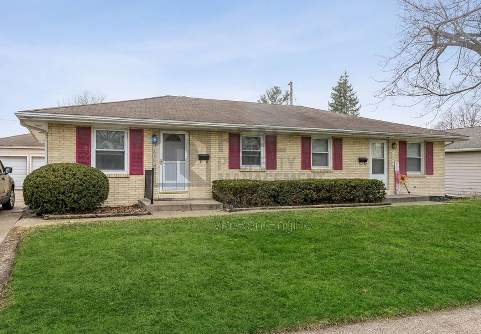 2 bed, 1.0 bath, 780 sqft, $1,295 — Photo 1