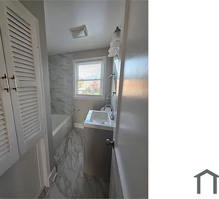 1542 Langford Rd — Photo 3