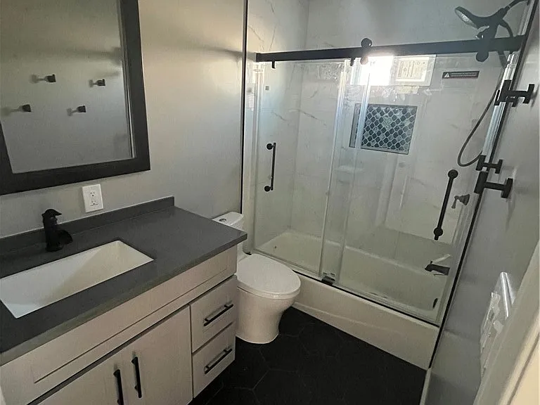 16416 Brighton Ave — Photo 4