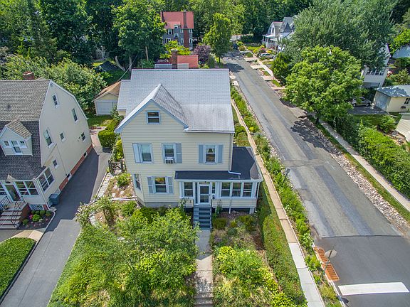 2nd image of 88 Essex Ave