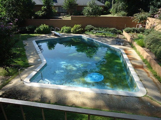 2nd image of 3000 Fleetwood Dr