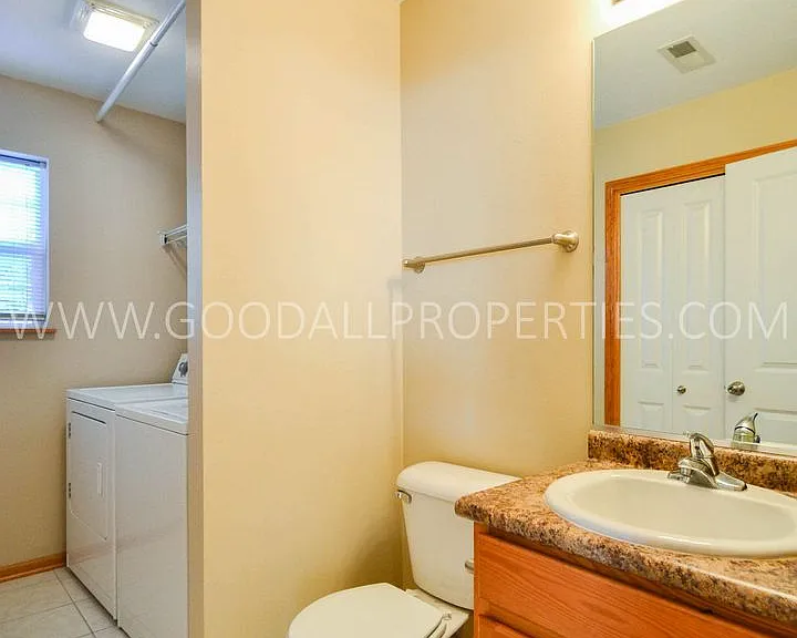 4308 152nd Pl — Photo 4