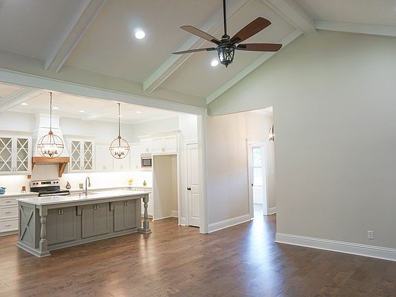 3rd image of 3341 Norton Pl