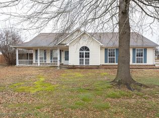 222 Sugarberry Dr, Greenwood, AR 72936