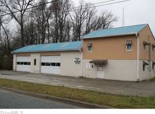 1102 Fuller St, Greensboro, NC 27403