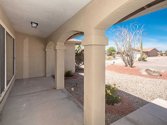 5th image of 2770 Holiday Dr