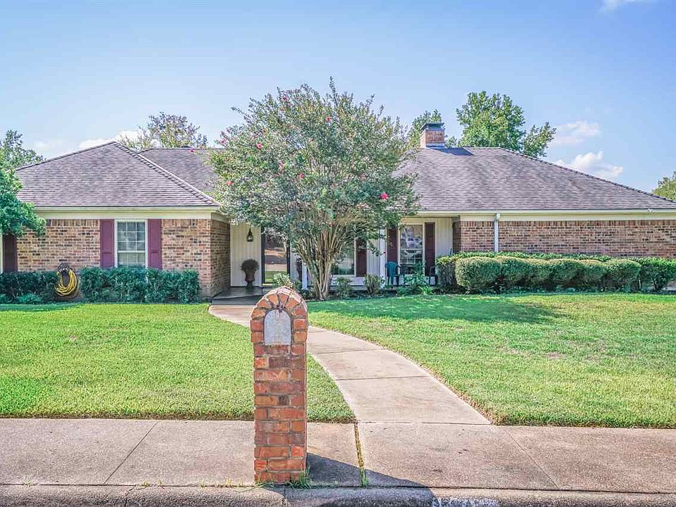1st image of 1607 Briarwood Trl
