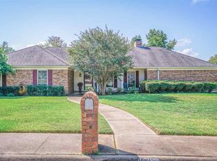 1607 Briarwood Trl, Henderson, TX 75654