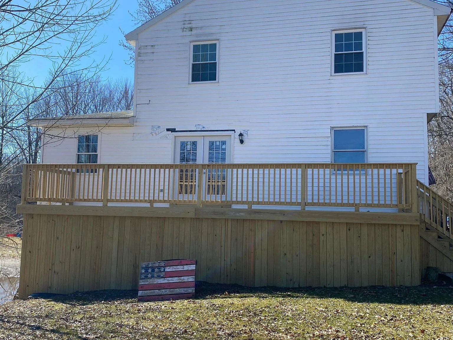 37 Main St — Photo 1