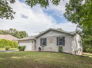 19148 Greenwood Ridge Rd, Lebanon, MO 65536