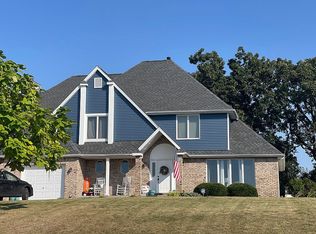 2846 Saint Andrews Ct, El Paso, IL