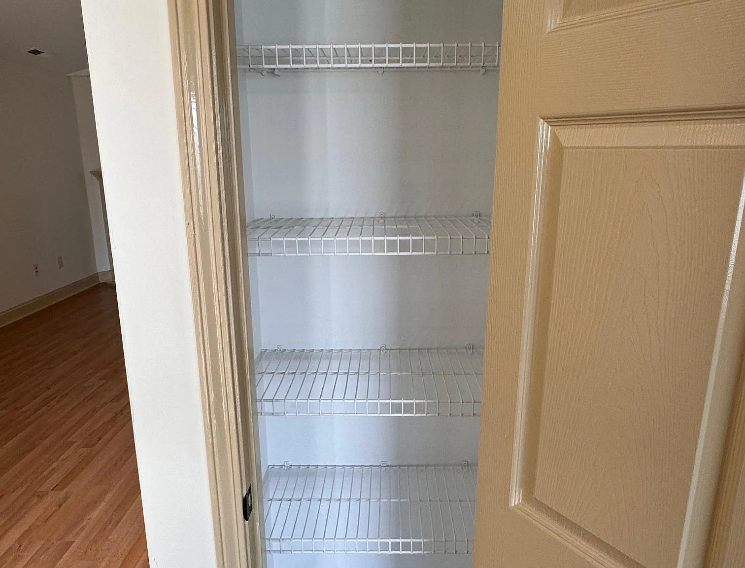 3 bed, 1418 sqft, $1,650 — Photo 4