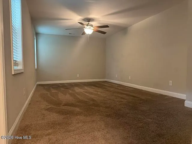 1050 W Indiana Ave — Photo 16