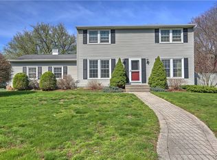 4398 Luna Crse, Liverpool, NY 13090