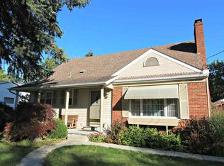 6220 W Calkins Rd, Flint, MI 48532