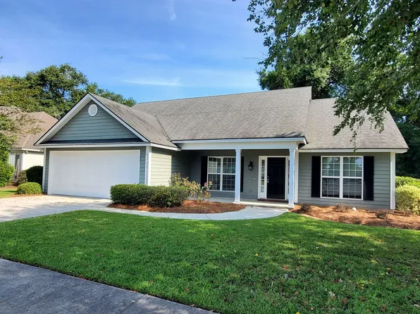 5227 Abbott Cir, Hahira, GA 31632
