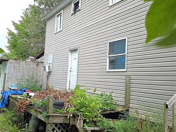 5th image of 51 Greeley St