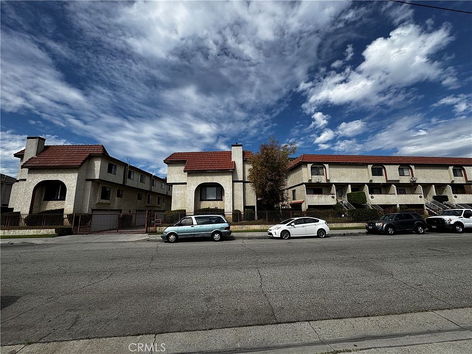 1st image of 3559 Whistler Ave