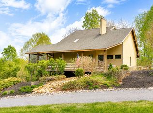 40 Monte Carlo Ln, Lexington, VA 24450